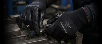 Guantes Recubiertos: Nitrilo, Poliuretano, Látex y PVC Guía Técnica de Selección